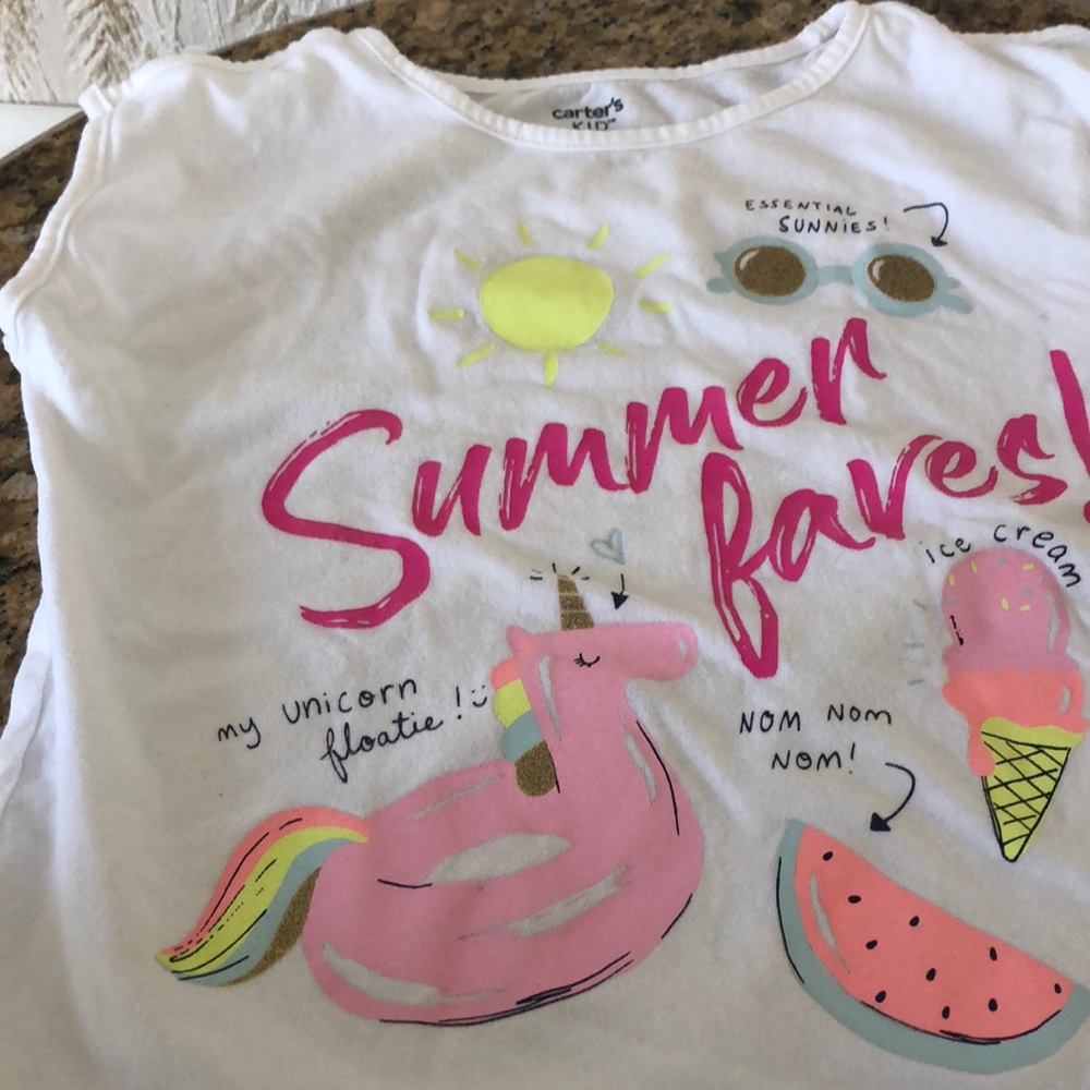 T-shirt short sleeves cold shoulder